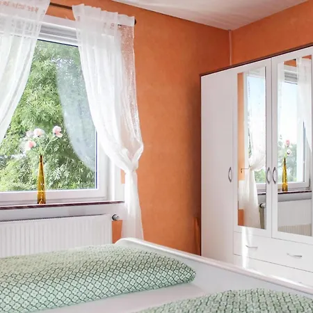 Cozy In Wurster Nordseekueste Apartment Mulsum